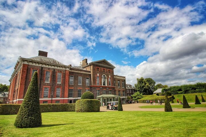Royal Afternoon Tea & Walk at Kensington Palace - Photo 1 of 10